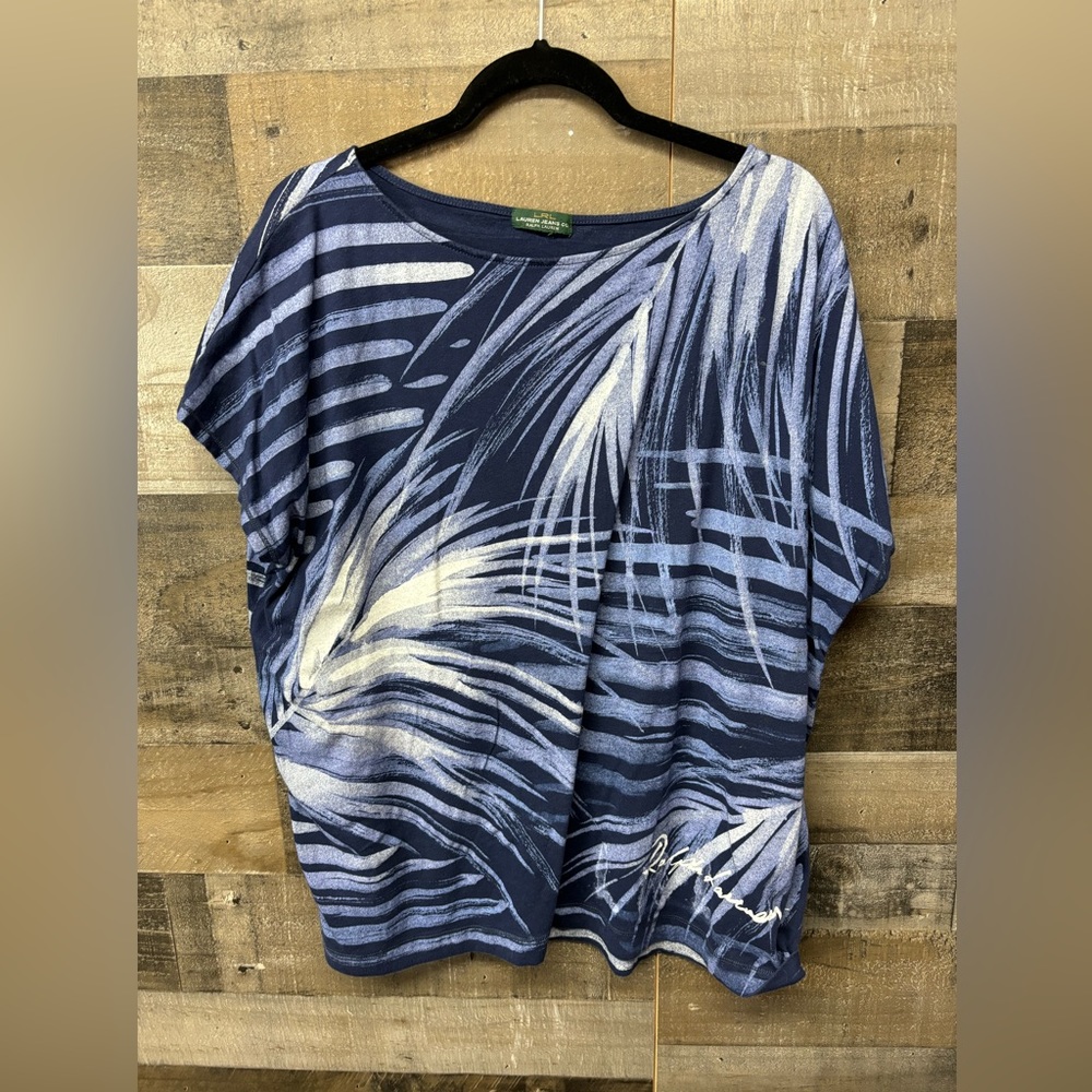LAUREN JEANS CO. Lauren Ralph Lauren Blue Palm Tree Top